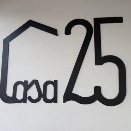 Casa25 Аленкер