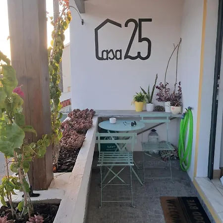 Сasa de vacaciones Casa25 *